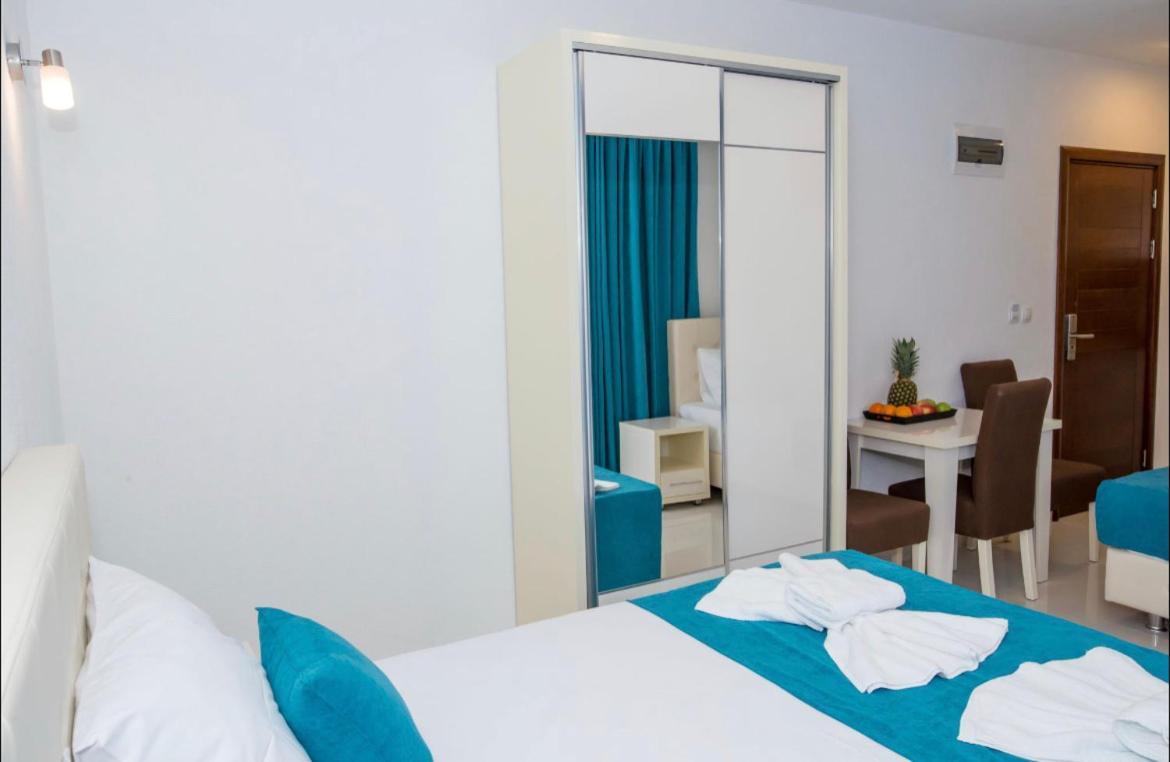 Apartmani Nela Sutomore Ngoại thất bức ảnh