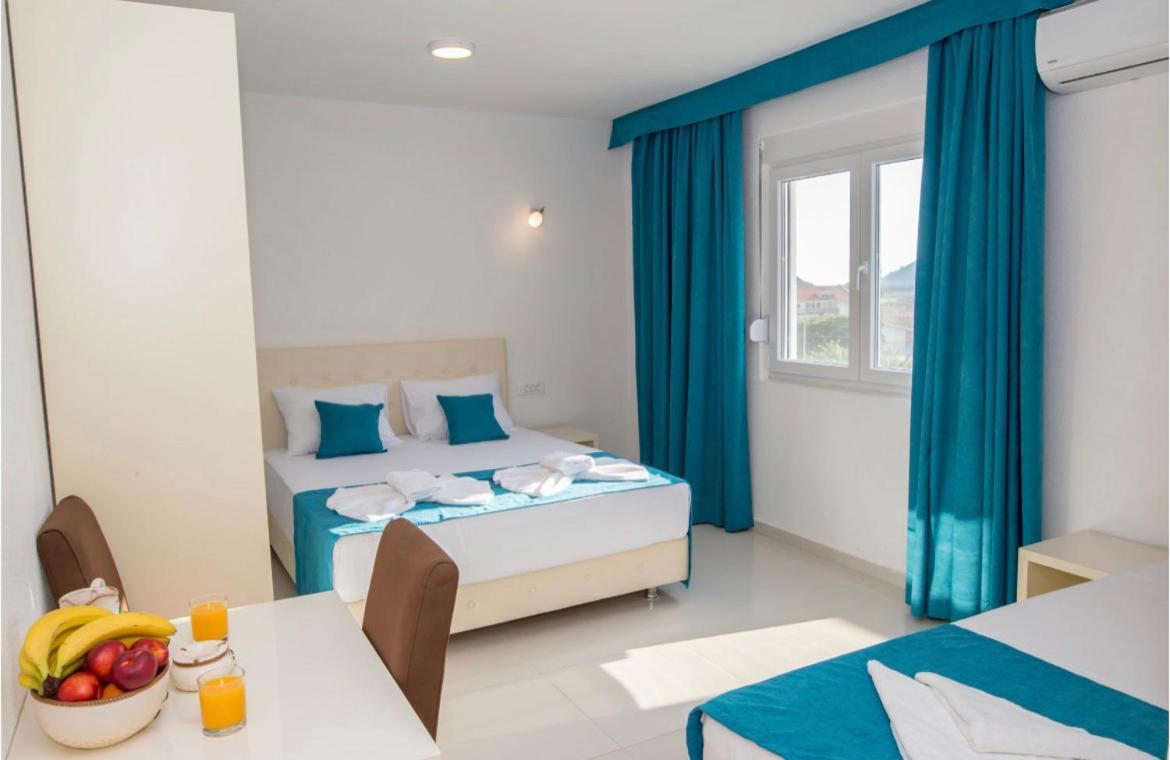Apartmani Nela Sutomore Ngoại thất bức ảnh