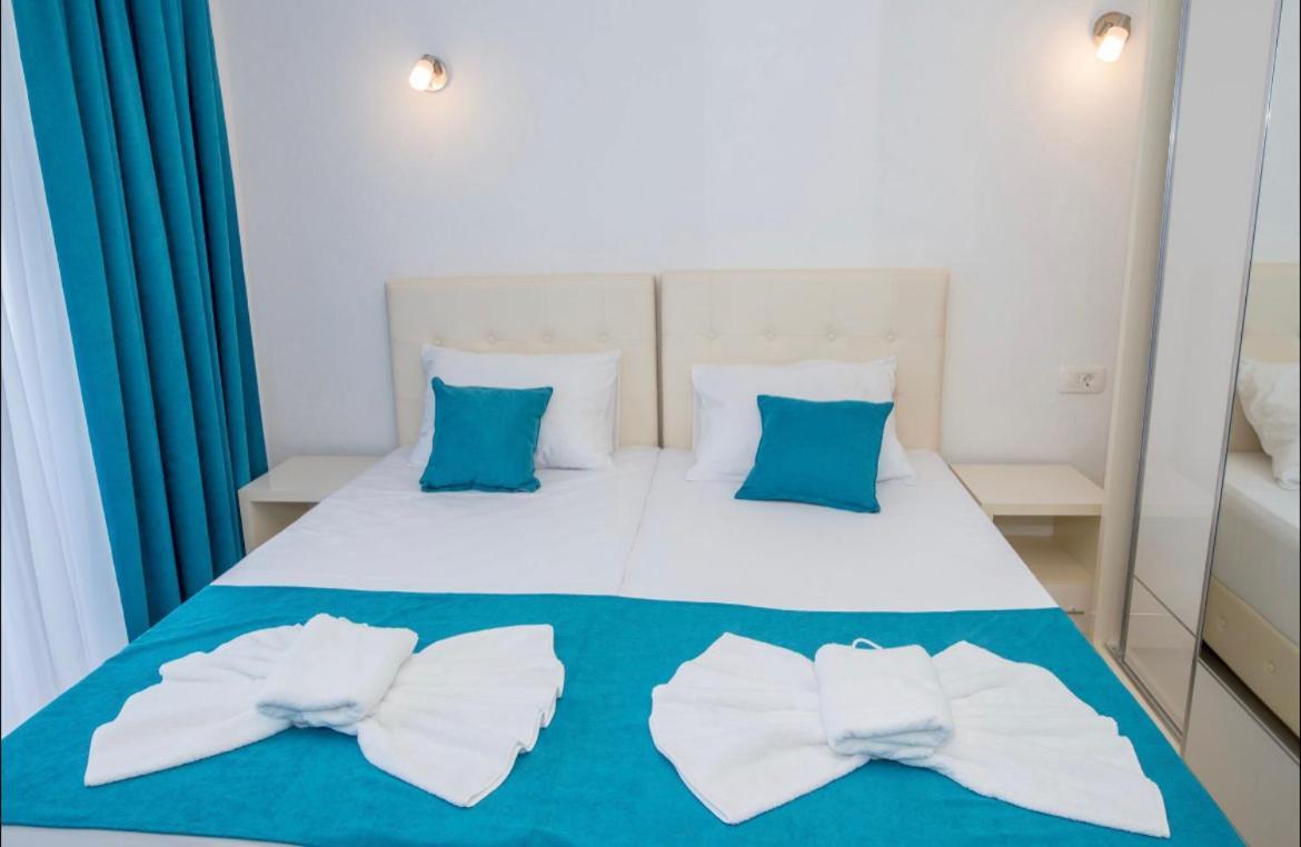 Apartmani Nela Sutomore Ngoại thất bức ảnh