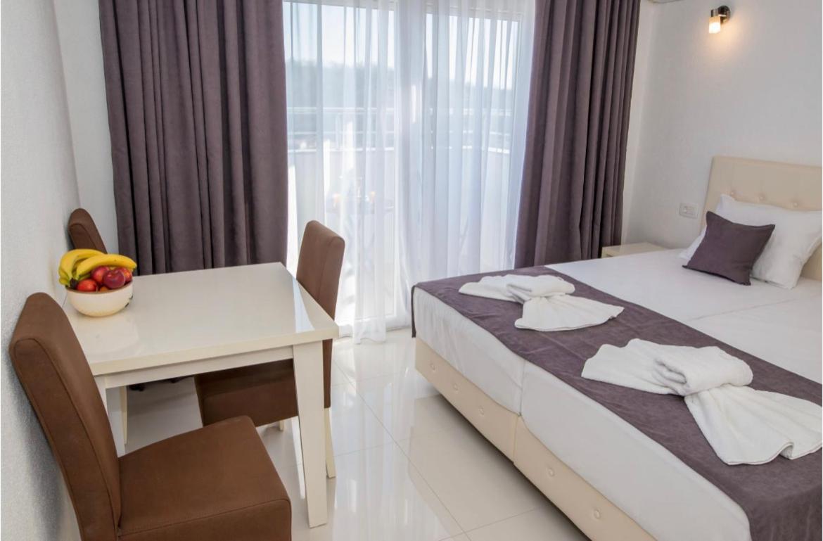Apartmani Nela Sutomore Ngoại thất bức ảnh