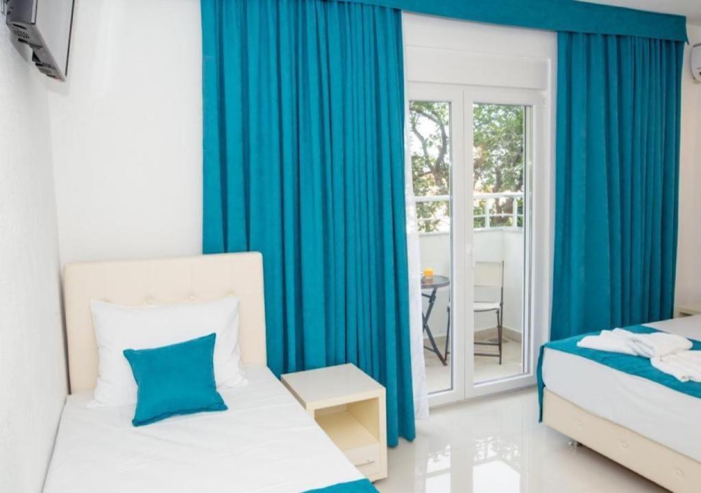 Apartmani Nela Sutomore Ngoại thất bức ảnh