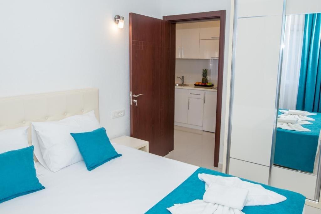 Apartmani Nela Sutomore Ngoại thất bức ảnh